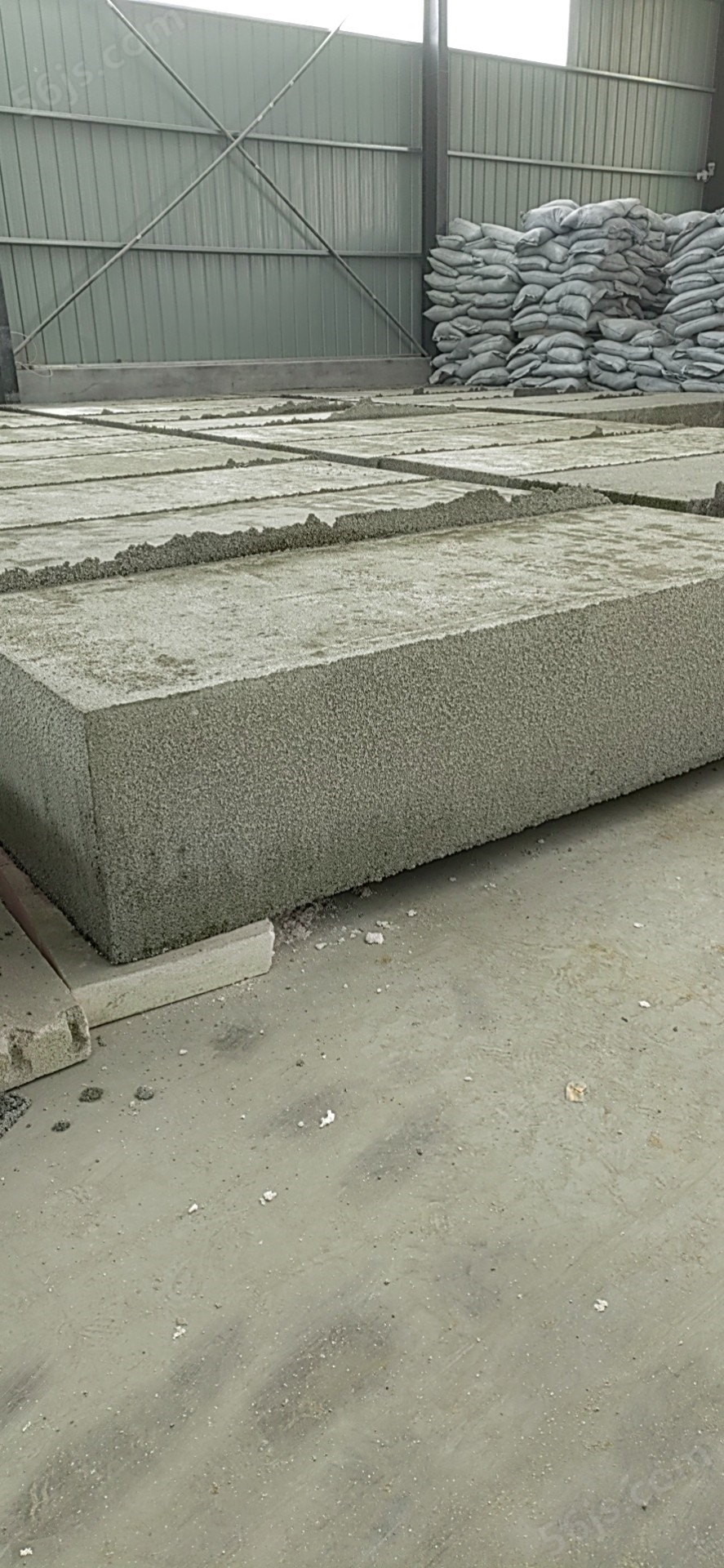 水泥基匀质保温板A1级防火